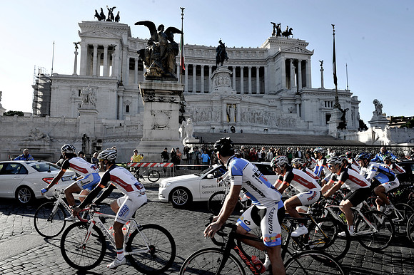 pg_Vittorio Emanuele Monument_granfondo Roma_PLG1129