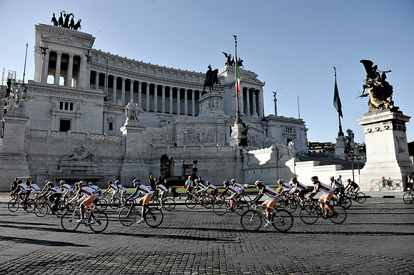 pg_Vittorio Emanuele Monumen_granfondo Roma_PLG1171