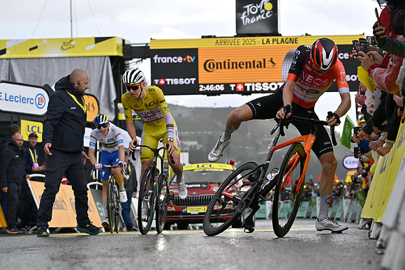 PHOTONEWS_11158111-032