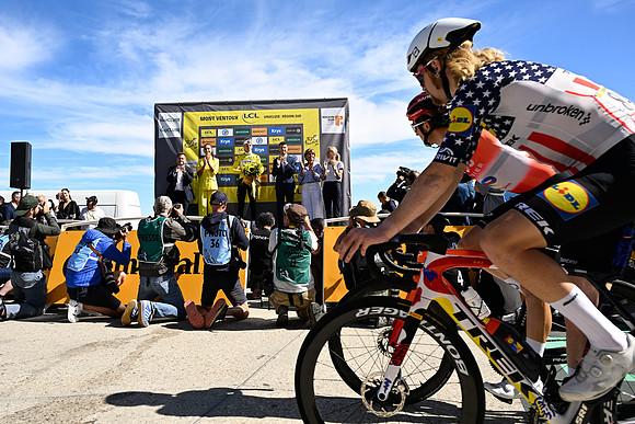 PHOTONEWS_11157425-245