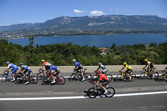 AB1_0847